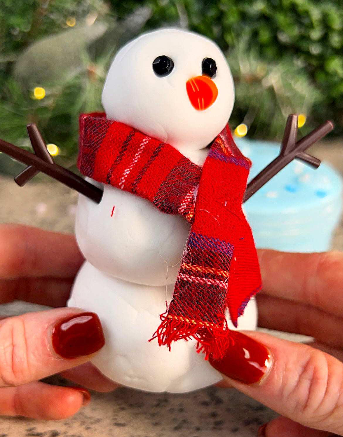 Frosty-DIY Build A Snowman