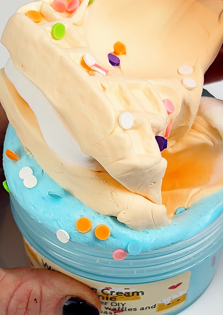 Waffle Ice Cream Sammie DIY